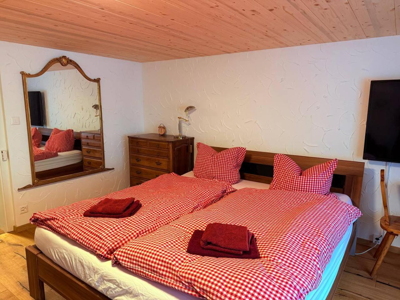 Vintage Apartment By Apartments Capricorn Gsteigwiler Bagian luar foto